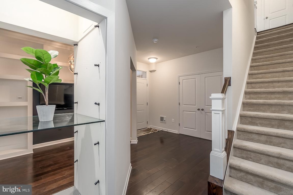 23305 Milltown Knoll Square unit 112, Ashburn, VA 20148 - photo 1