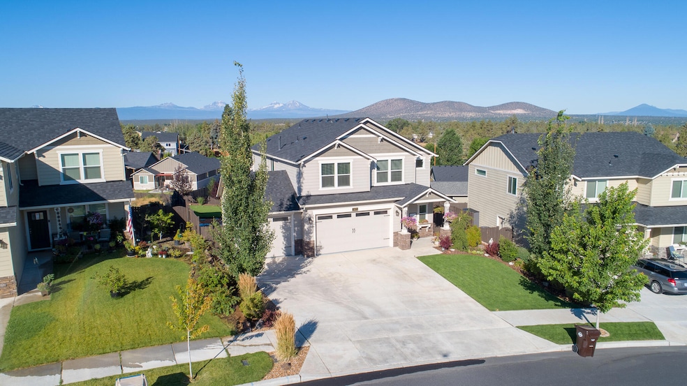 2479 SW 45th Street, Redmond, OR 97756