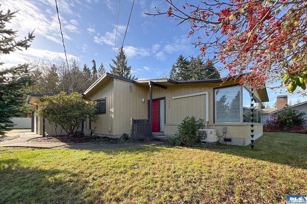 3009 Oakcrest Loop, Port Angeles, WA 98362 - photo 1