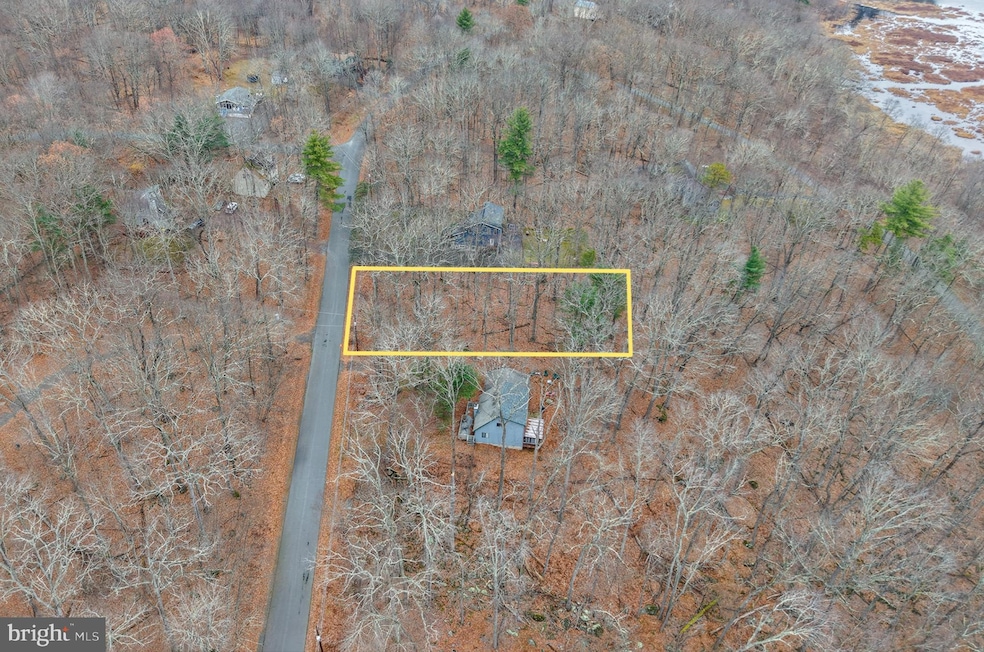 00 Upper Lakeview Dr, Fawn Lake Forest, PA 18428 - photo 1