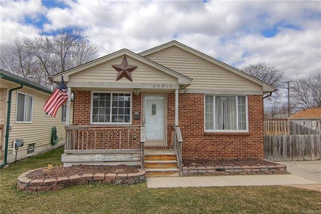 25915 Fern St, Roseville, MI 48066 - photo 1