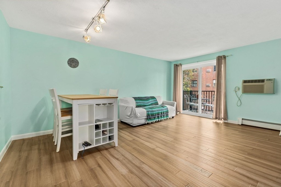 200 Governors Dr unit 29, Winthrop, MA 02152 - photo 1