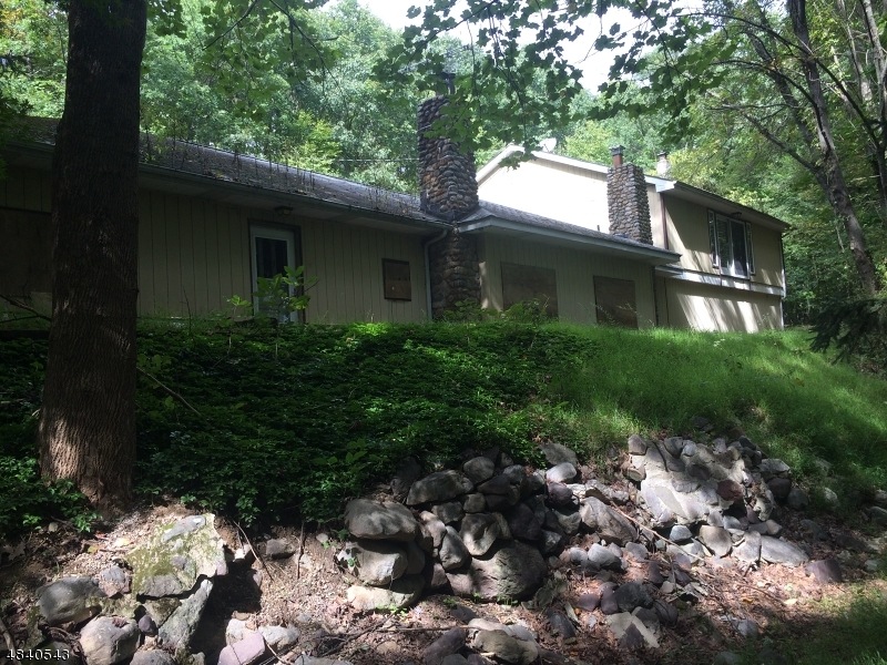 914 Upper Dr, Newton, NJ 07860 - photo 1