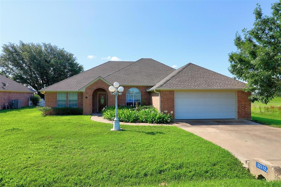 22112 Greenbriar Dr, Whitney, TX 76692 - photo 1