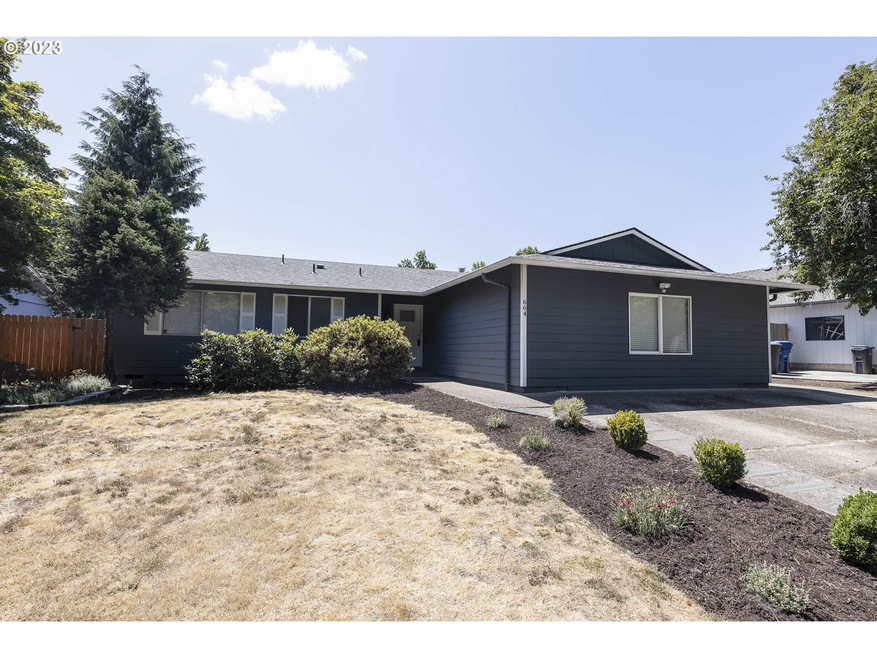 664 Valleywood Dr SE, Salem, OR 97306 - photo 1