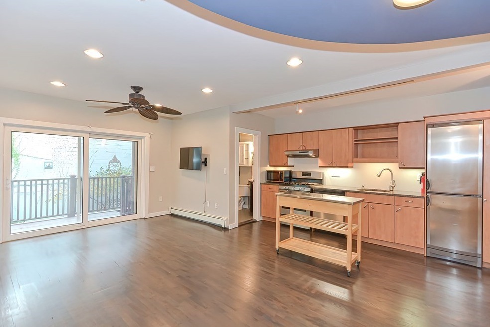 62 Hurley St unit 1, Cambridge, MA 02141 - photo 1