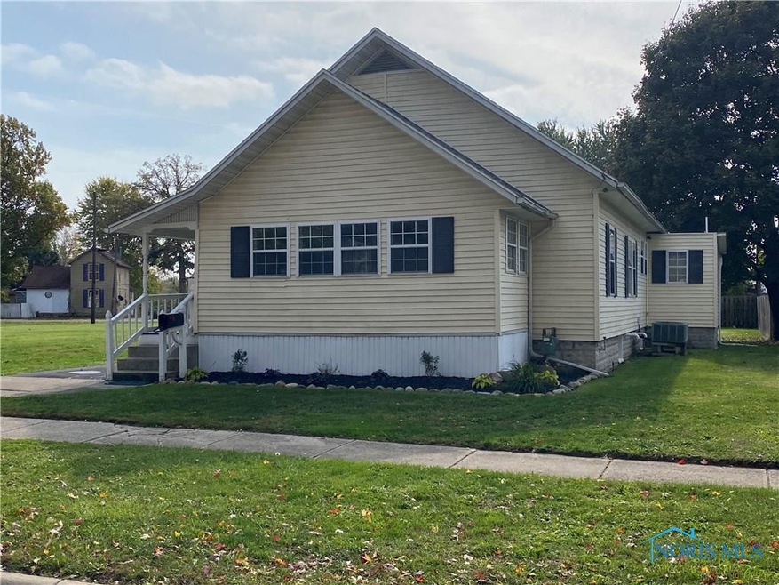 519 Defiance Ave, Findlay, OH 45840 - photo 1