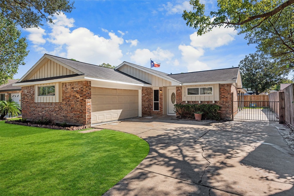 11638 Kirkhollow Dr, Houston, TX 77089 - photo 1