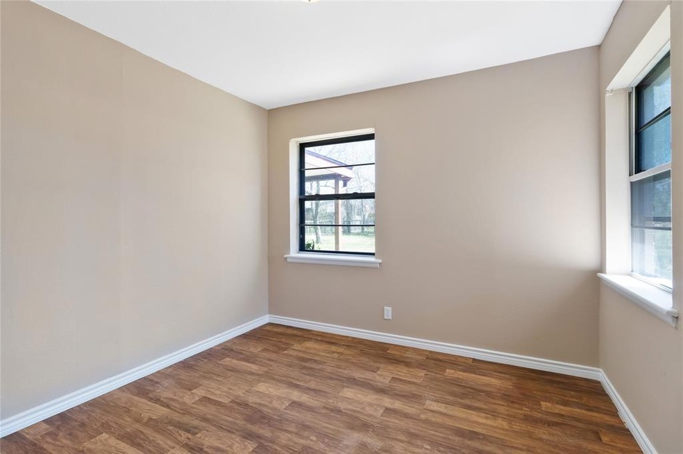 2602 Linda Dr, Ennis, TX 75119 - photo 1