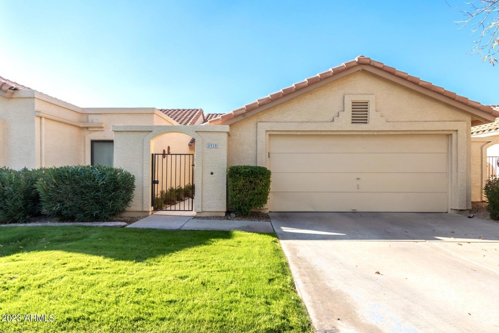 8920 S Drea Ln, Tempe, AZ 85284 - photo 1