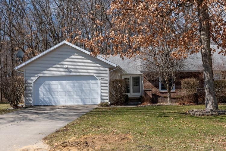 52103 Wembley Dr, South Bend, IN 46637 - photo 1