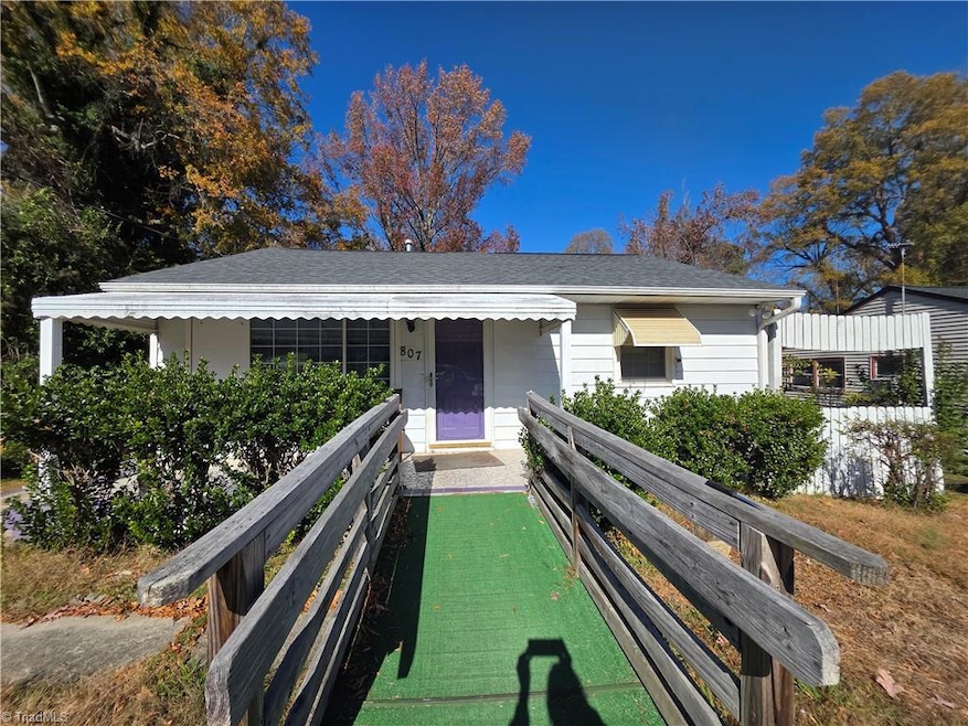 807 Tuscaloosa St, Greensboro, NC 27406 - photo 1