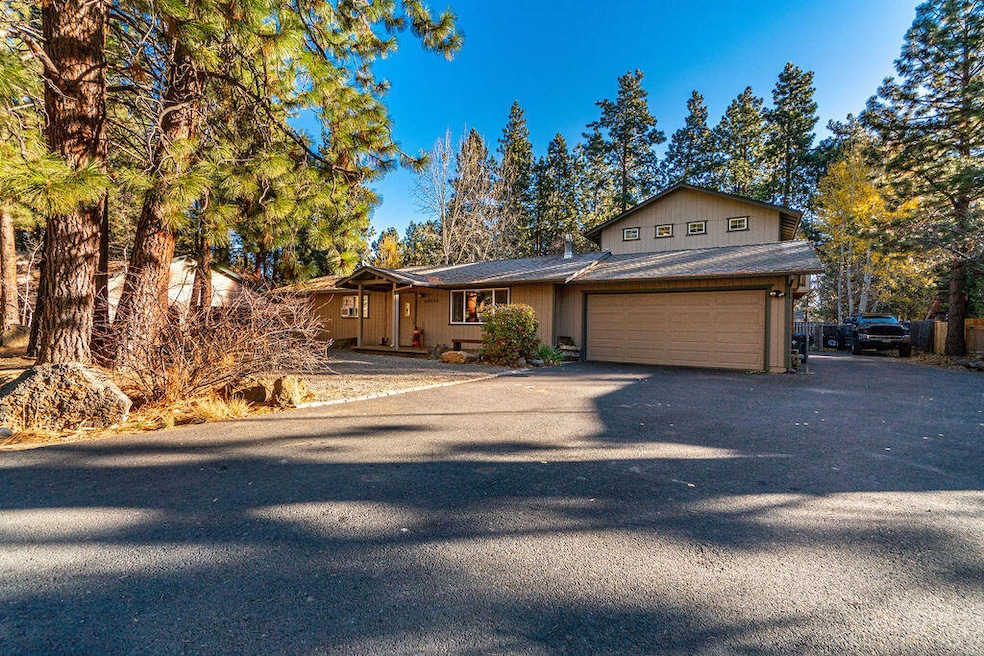 60940 Onyx St, Bend, OR 97702 - photo 1