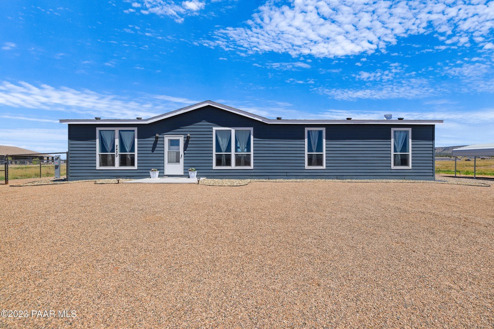 2430 W Chardonnay Way, Paulden, AZ 86334 - photo 1