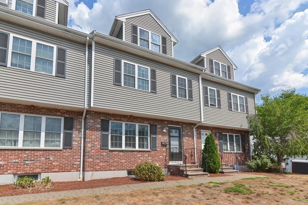 39 Curve St, Dedham, MA 02026 - photo 1