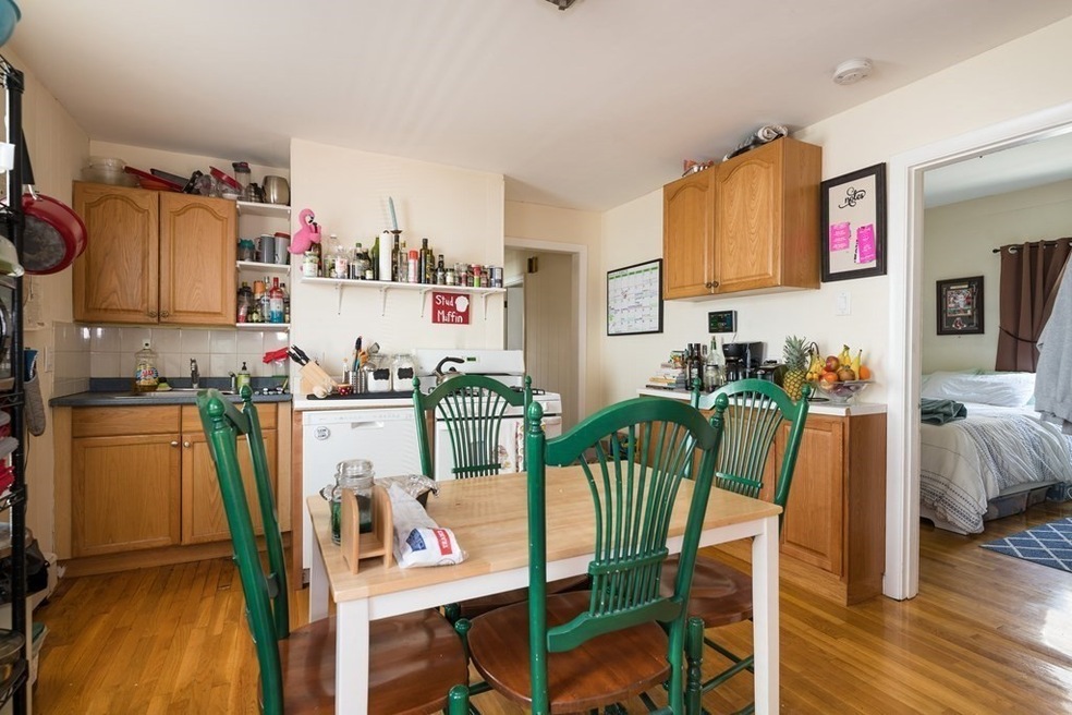 16 Bristol St unit 1, East Cambridge, MA 02141 - photo 1