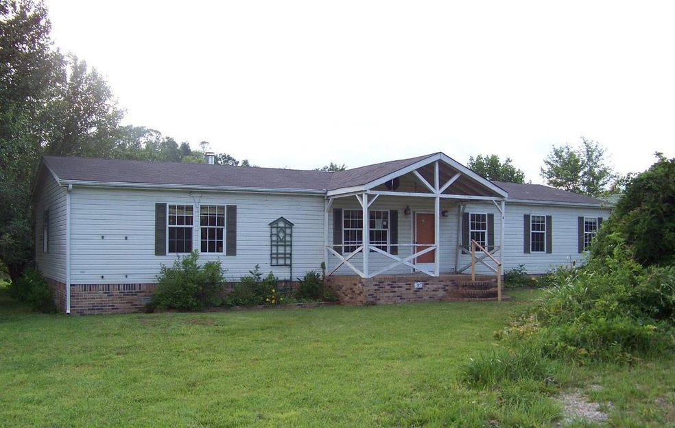 787 Liberty Cir, Prospect, TN 38477 - photo 1