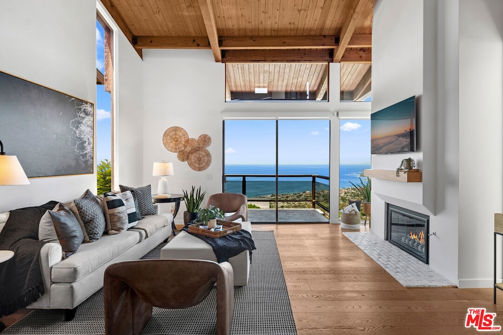For Sale $3,495,000 • Co-Listing Agent