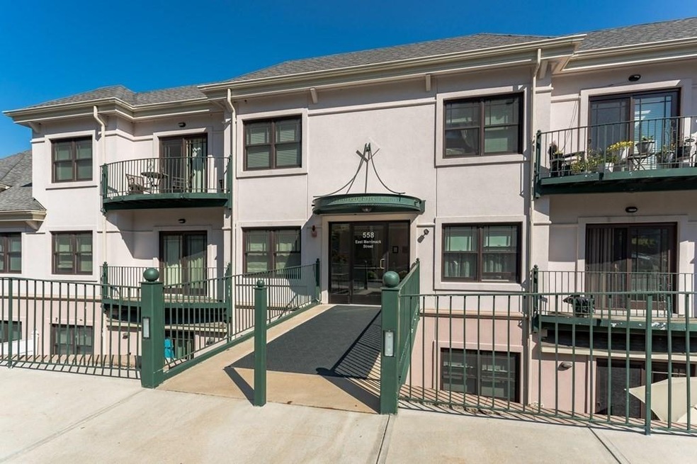 558 E Merrimack St unit 45, Lowell, MA 01852 - photo 1