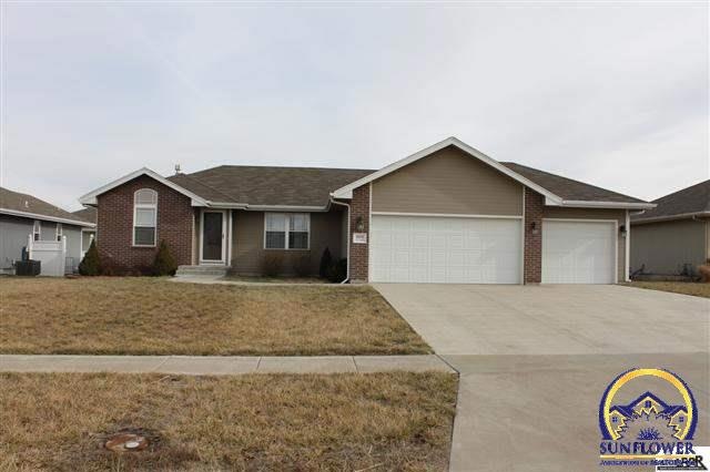 4606 SW Misty Harbor Dr, Topeka, KS 66610 - photo 1
