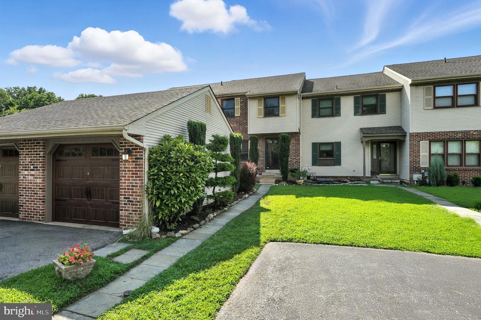 123 Cedar Ct, Media, PA 19063 - photo 1