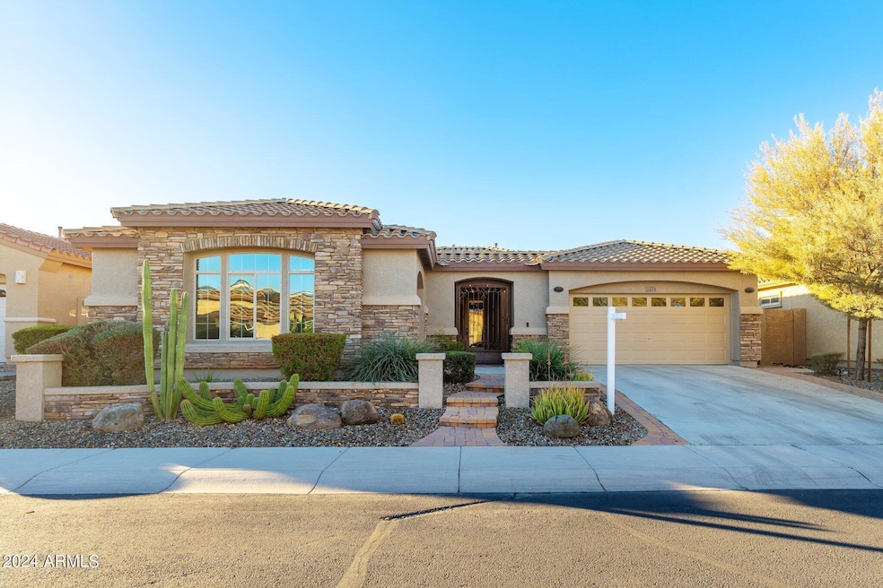 2433 W Hayduk Rd