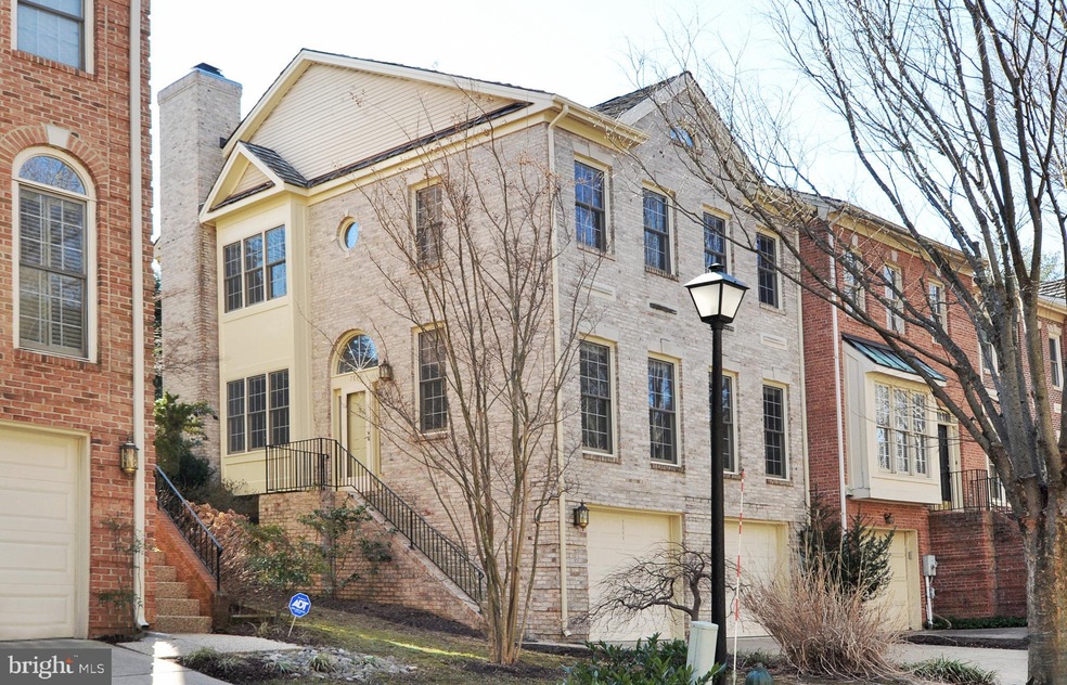 Sold $905,000 • Co-Listing Agent