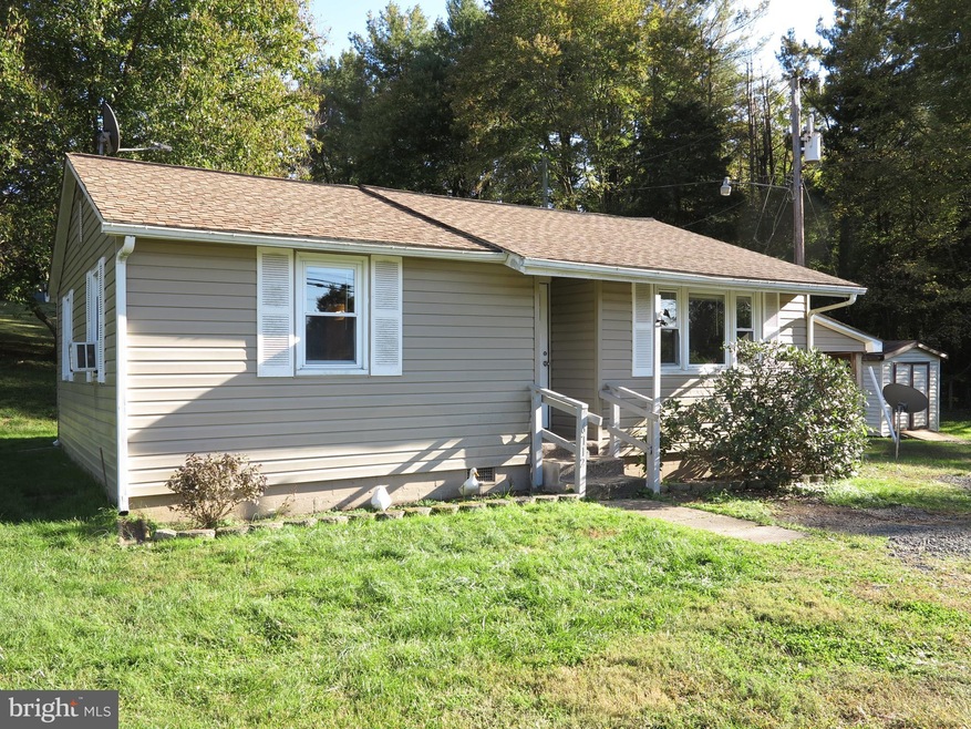 6712 Breezy Dr, Warrenton, VA 20187 - photo 1