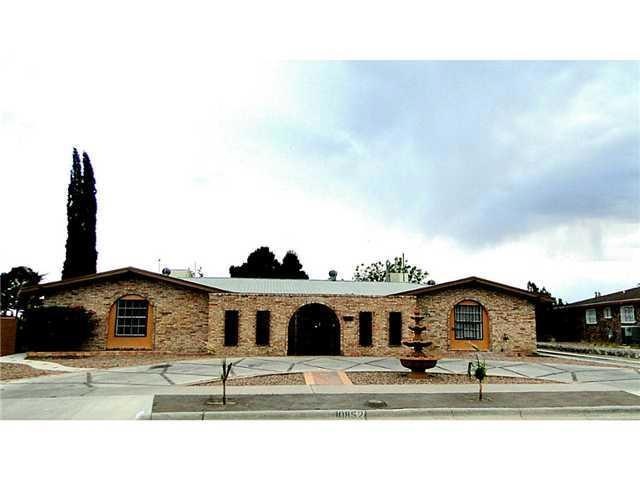 10852 Sombra Verde Dr, El Paso, TX 79935 - photo 1