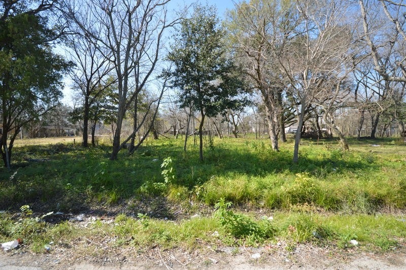 3015 Staples St, Houston, TX 77026 - photo 1