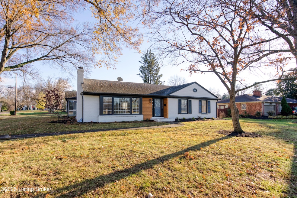 3214 Rock Creek Dr, Louisville, KY 40207 - photo 1