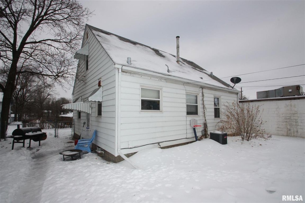 1803 Bridge Ave, Davenport, IA 52803 - photo 1