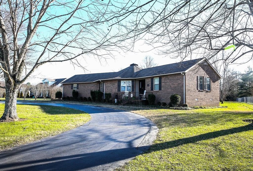 2957 Deerhaven Dr S, Cookeville, TN 38506 - photo 1