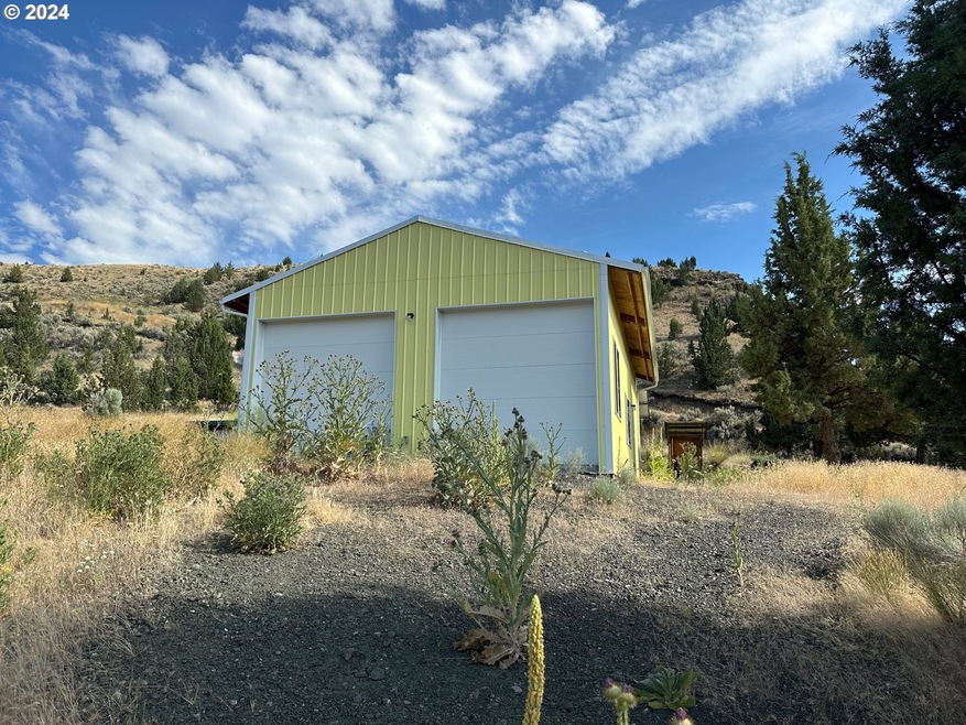 0 Eastside Ln unit 24147508, John Day, OR 97845 - photo 1