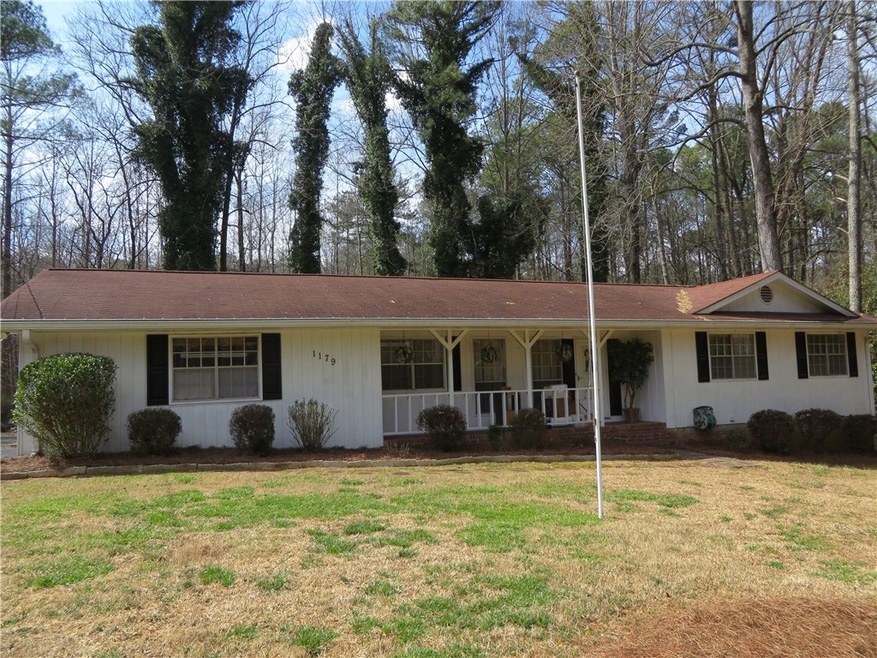 CHARMING RANCH HOME BACKS UP TO KENNESAW NATIONAL 