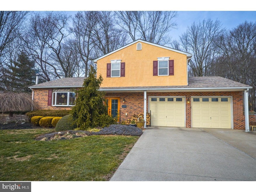 130 Zimmerman Ln, Langhorne, PA 19047 - photo 1