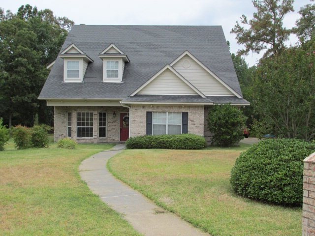 143 Gladstone Place, Lufkin, TX 75904 - photo 1