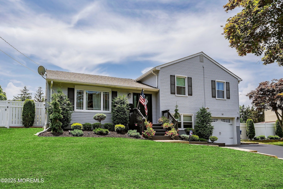 Sold $740,000 • Co-Listing Agent