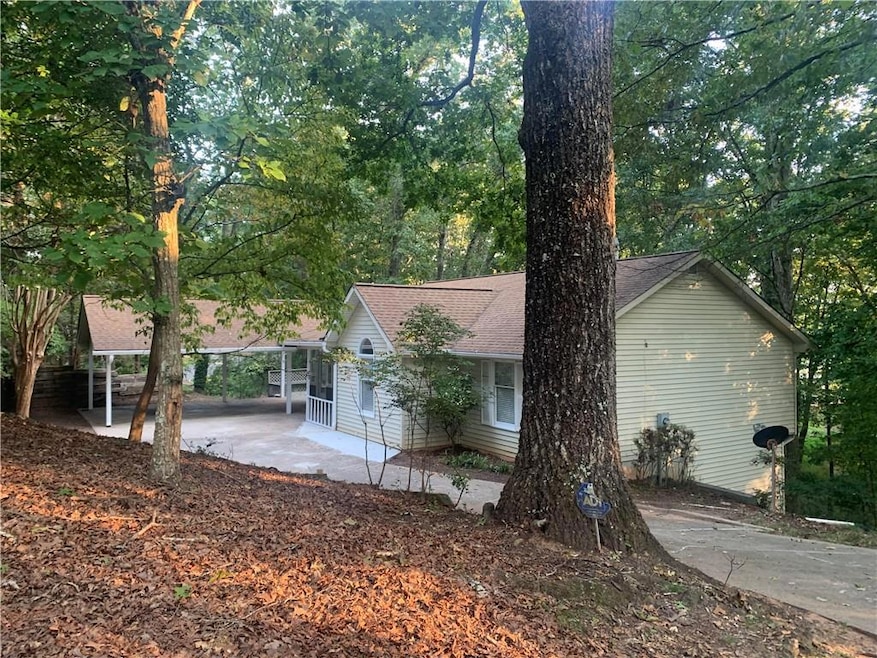 2429 Thompson Mill Rd, Gainesville, GA 30506 - photo 1