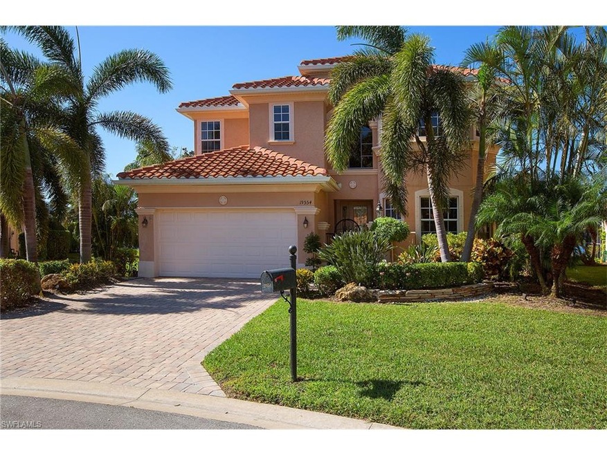 Pavered driveway & courtyard in the front!