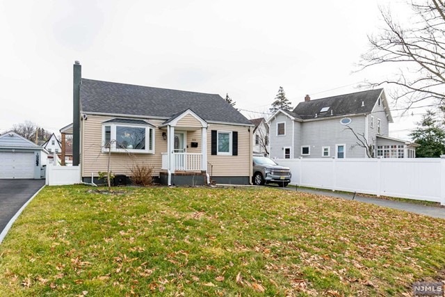 511 Riverside Ave, Rutherford, NJ 07070 - photo 1