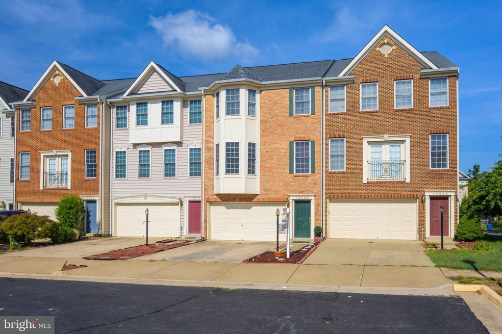 12028 Kemps Landing Cir, Manassas, VA 20109 - photo 1