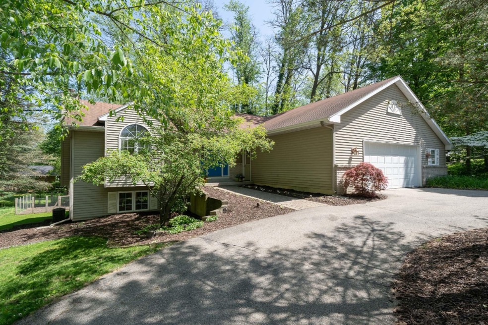 7091 30th St. S.E., Ada, MI 49301-1