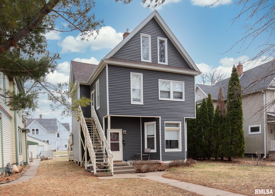 1011 17th St, Rock Island, IL 61201 - photo 1