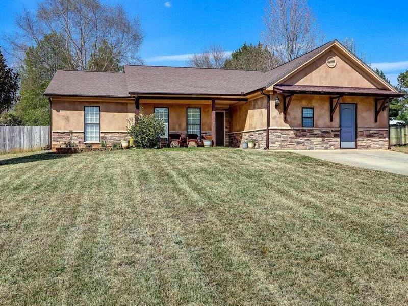 322 Lokeys Ridge Rd, Bethlehem, GA 30620 - photo 1