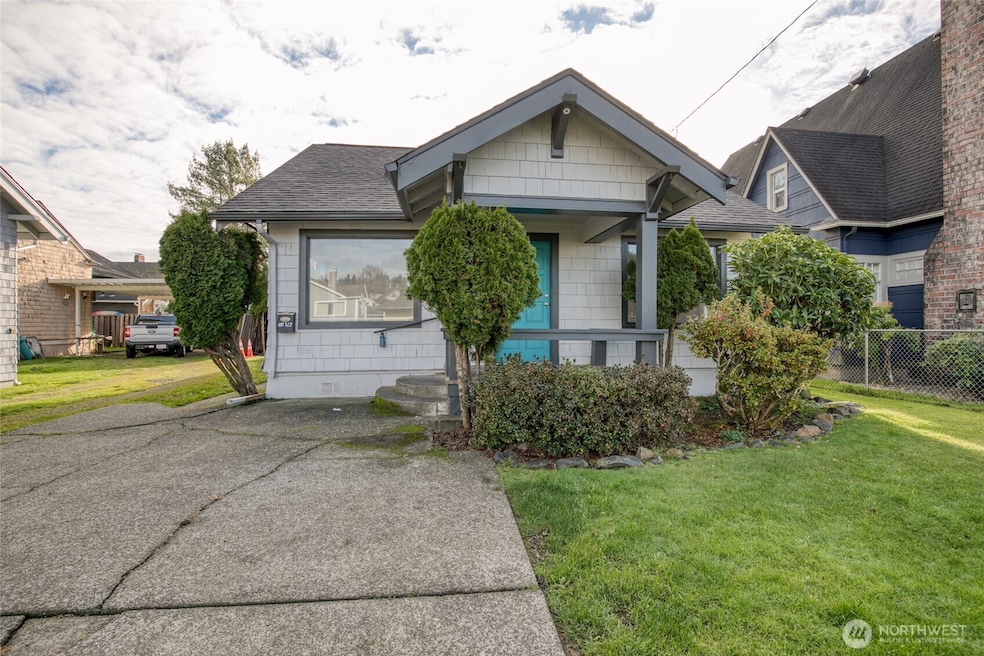 411 W 4th St, Aberdeen, WA 98520 - photo 1