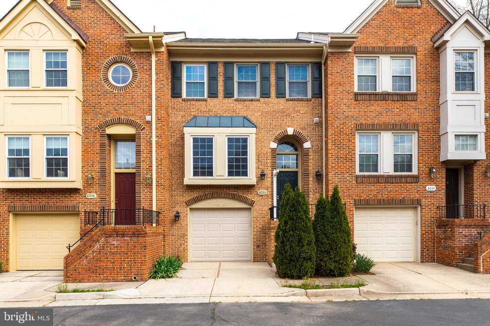 8036 Merry Oaks Ct, Vienna, VA 22182 - photo 1