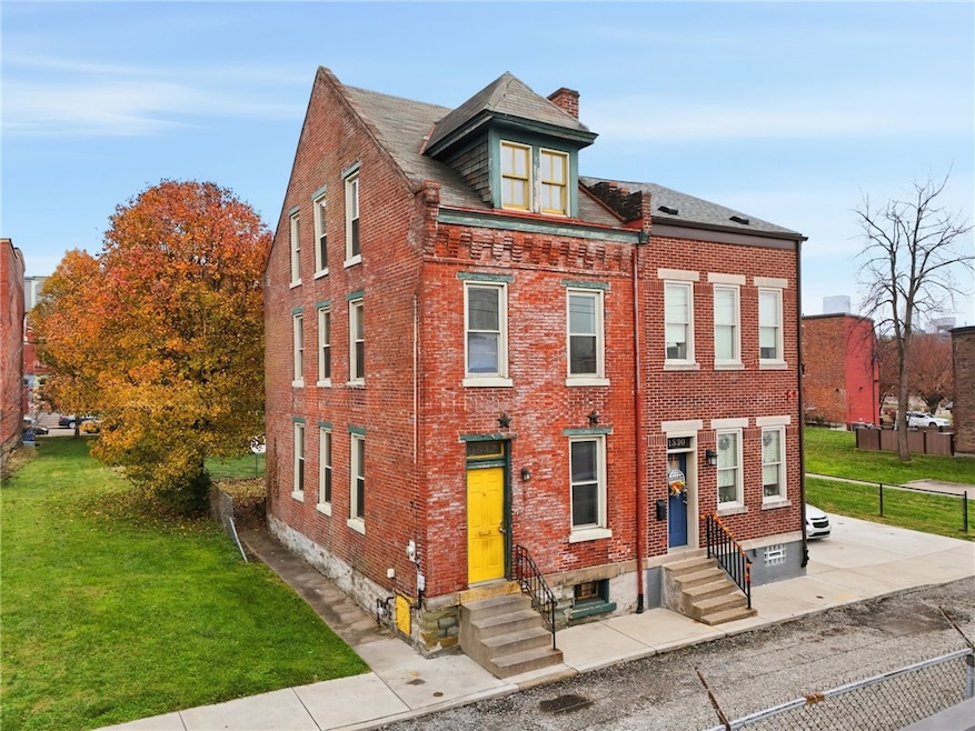 1532 Marquis Way, Pittsburgh, PA 15212 - photo 1