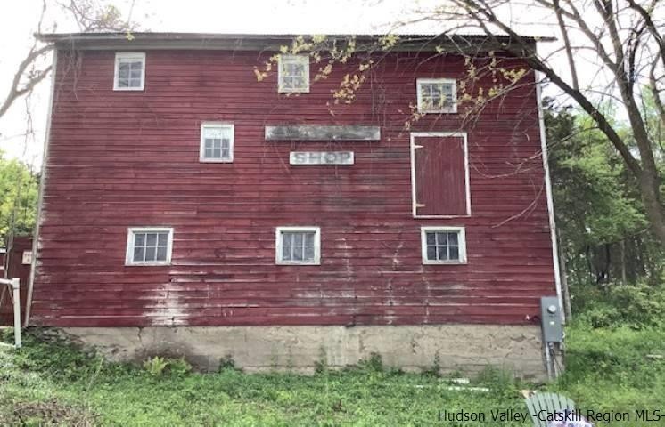 8863 Us Route 9w, Athens, NY 12015 - photo 1