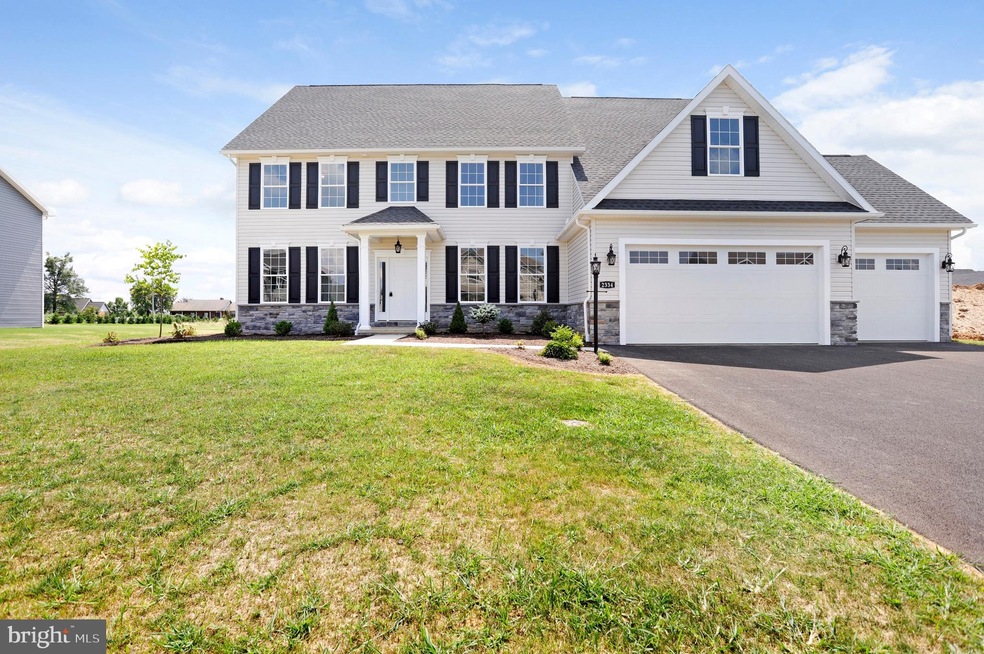 2334 Somerset Rd, Chambersburg, PA 17202 - photo 1